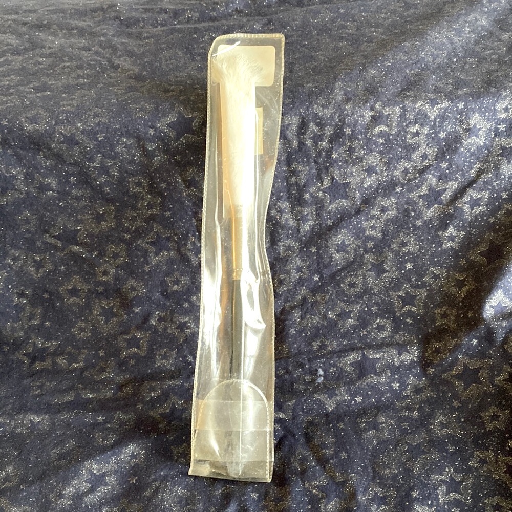 Laura Mercier Diamond Duster new in original packaging.